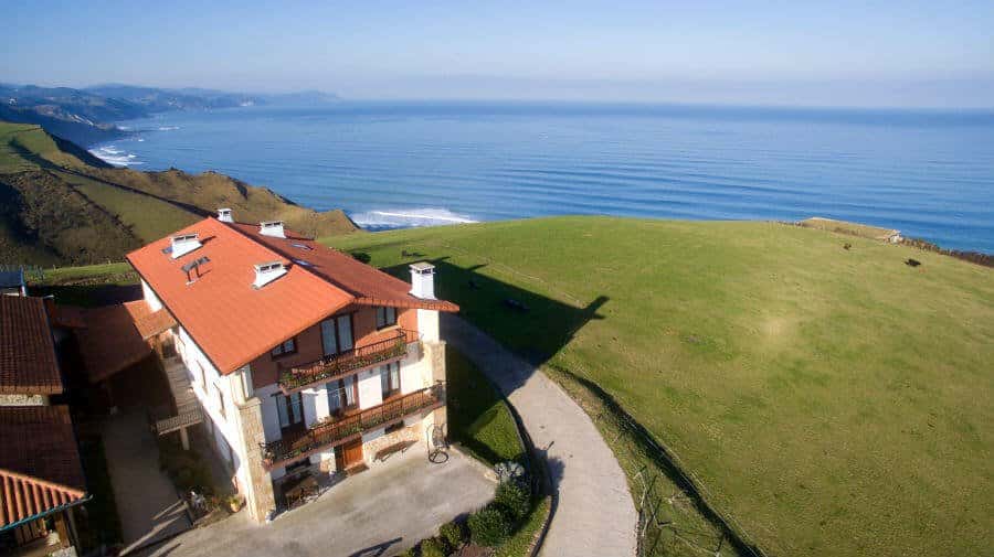 Albergue Santa Klara, Zumaya, Guipúzcoa - Camino del Norte :: Albergues del Camino de Santiago