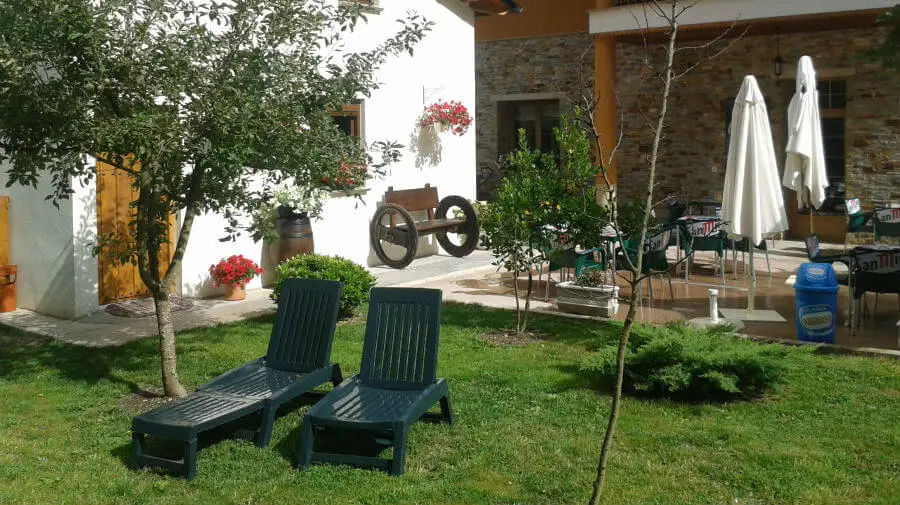 Albergue Sarracín, Vega de Valcarce, León - Camino Francés :: Albergues del Camino de Santiago