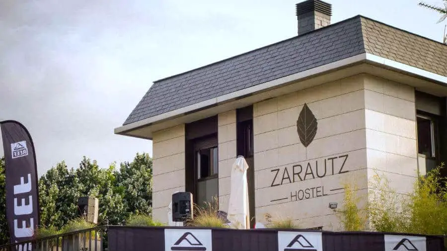 Albergue Zarautz Hostel, Zarauz, Guipúzcoa - Camino del Norte :: Albergues del Camino de Santiago Albergue Zarautz Hostel, Zarauz, Guipúzcoa - Camino del Norte :: Albergues del Camino de Santiago