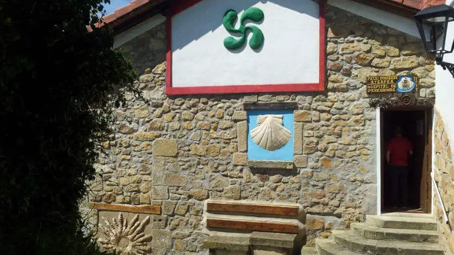 Albergue de peregrinos Santa Ana, Pasajes San Juan, Guipúzcoa - Camino del Norte :: Albergues del Camino de Santiago