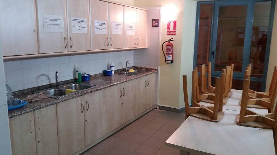 Albergue de peregrinos municipal de Logroño, La Rioja - Camino Francés :: Albergues del Camino de Santiago