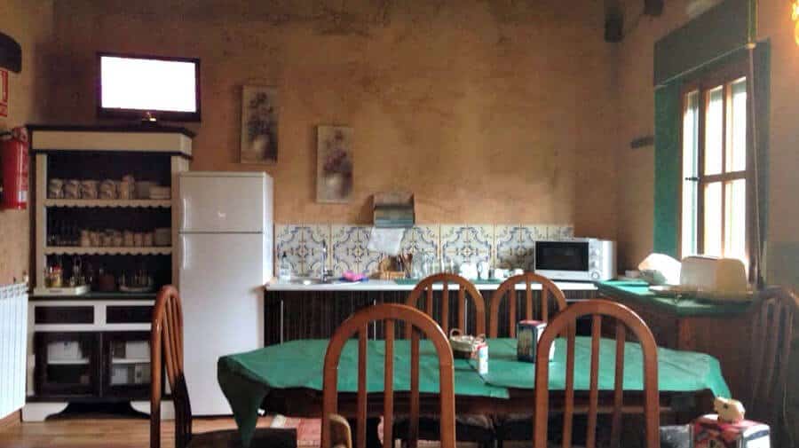 Albergue Hostería Casa Flor, Murias de Rechivaldo, León - Camino Francés :: Albergues del Camino de Santiago