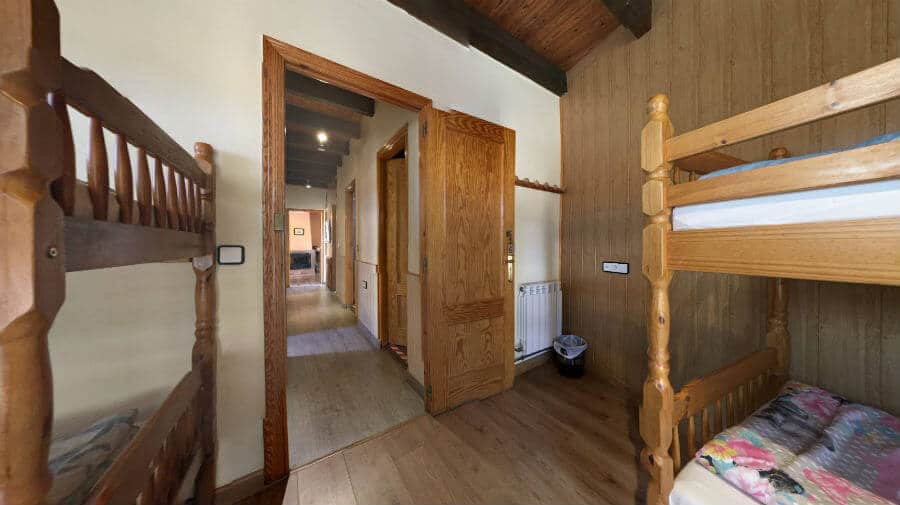 Albergue La Senda, Rabanal del Camino, León - Camino Francés :: Albergues del Camino de Santiago