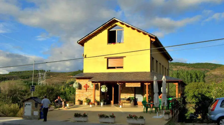 Albergue de peregrinos Santa Marina, Molinaseca, León - Camino Francés :: Albergues del Camino de Santiago