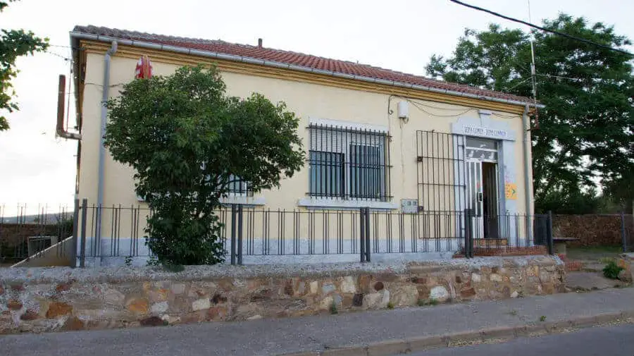 Albergue de peregrinos municipal Ecce Homo, Valdeviejas, León - Camino Francés :: Albergues del Camino de Santiago