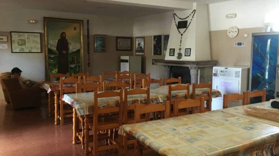 Albergue de peregrinos parroquial San Nicolás de Flüe, Ponferrada, León - Camino Francés :: Albergues del Camino de Santiago