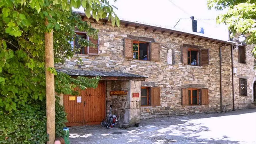 Albergue refugio Gaucelmo, Rabanal del Camino, León - Camino Francés :: Albergues del Camino de Santiago