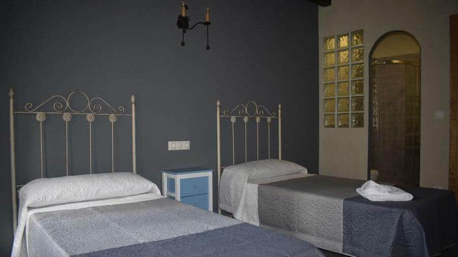 Albergue A Cien Leguas, Castrojeriz, Burgos - Camino Francés :: Albergues del Camino de Santiago
