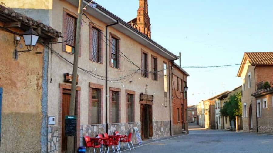 Albergue Camino Francés, Santibáñez de Valdeiglesias, León - Camino Francés :: Albergues del Camino de Santiago