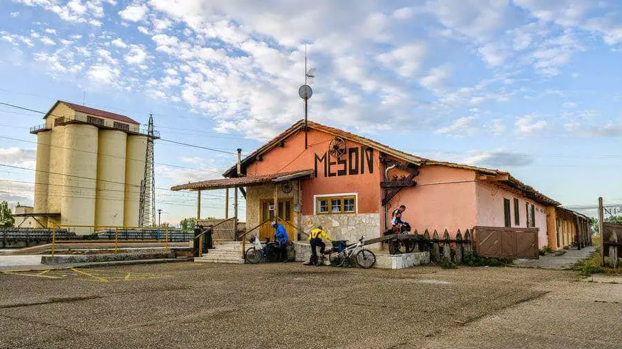 Albergue Canal de Castilla, Frómista, Palencia - Camino Francés :: Albergues del Camino de Santiago