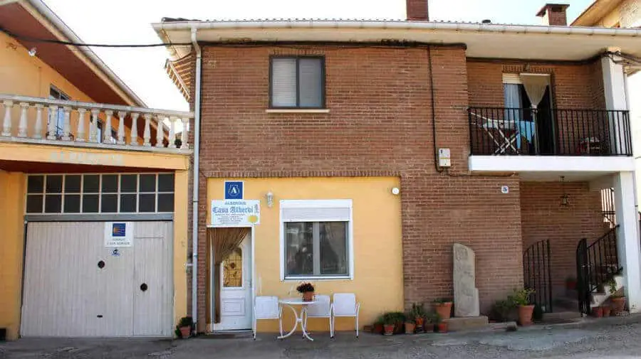 Albergue Casa Alberdi, Los Arcos, Navarra - Camino Francés :: Albergues del Camino de Santiago