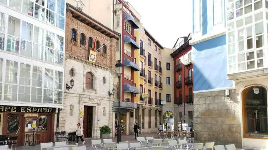 Albergue de peregrinos de Santiago y Santa Catalina, La Divina Pastora, Burgos - Camino Francés :: Albergues del Camino de Santiago