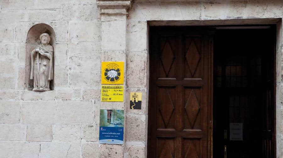 Albergue de peregrinos de Santiago y Santa Catalina, La Divina Pastora, Burgos - Camino Francés :: Albergues del Camino de Santiago