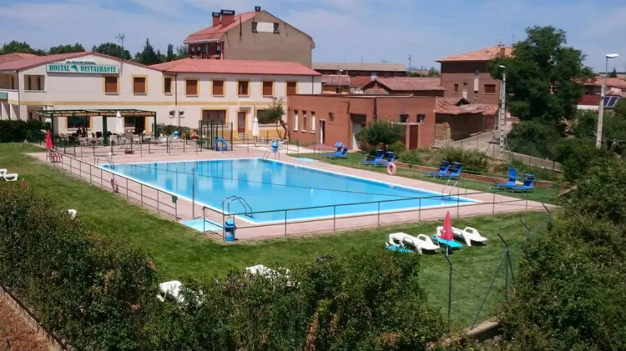 Albergue El Delfín Verde, Puente Villarente, León - Camino Francés :: Albergues del Camino de Santiago