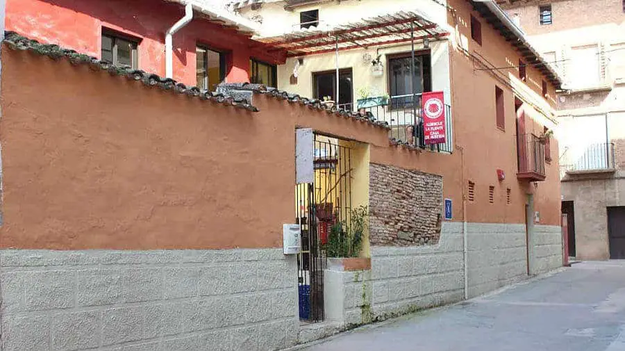 Albergue de peregrinos La Fuente, Casa de Austria, Los Arcos, Navarra - Camino Francés :: Albergues del Camino de Santiago