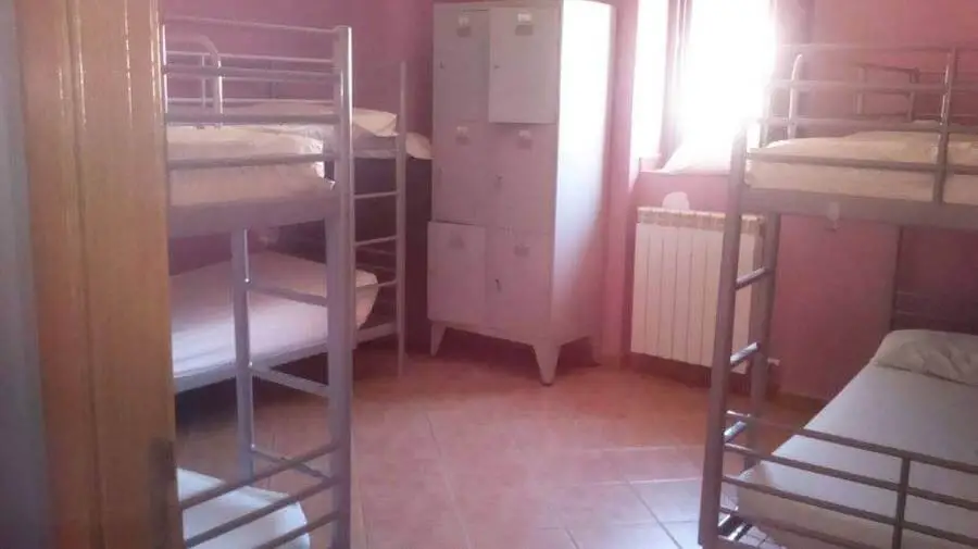 Albergue de peregrinos Liberanos Domine, Rabé de las Calzadas, Burgos - Camino Francés :: Albergues del Camino de Santiago