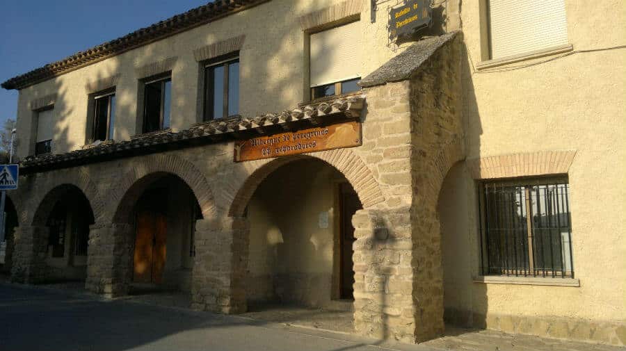 Albergue de peregrinos de los Padres Reparadores, Puente la Reina, Navarra - Camino Francés :: Albergues del Camino de Santiago