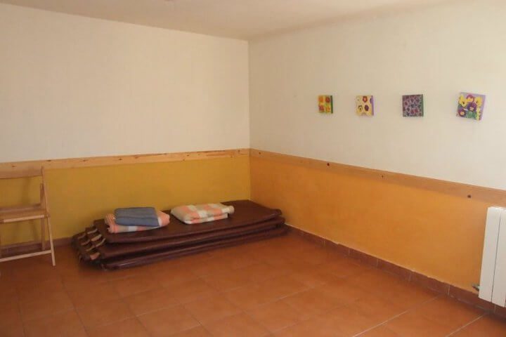 Albergue de peregrinos de la Parroquia de Santa María, Viana, Navarra - Camino Francés :: Albergues del Camino de Santiago