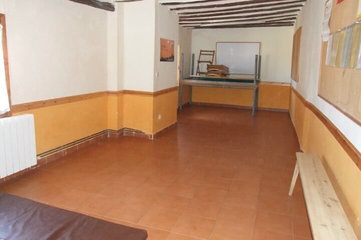 Albergue de peregrinos de la Parroquia de Santa María, Viana, Navarra - Camino Francés :: Albergues del Camino de Santiago