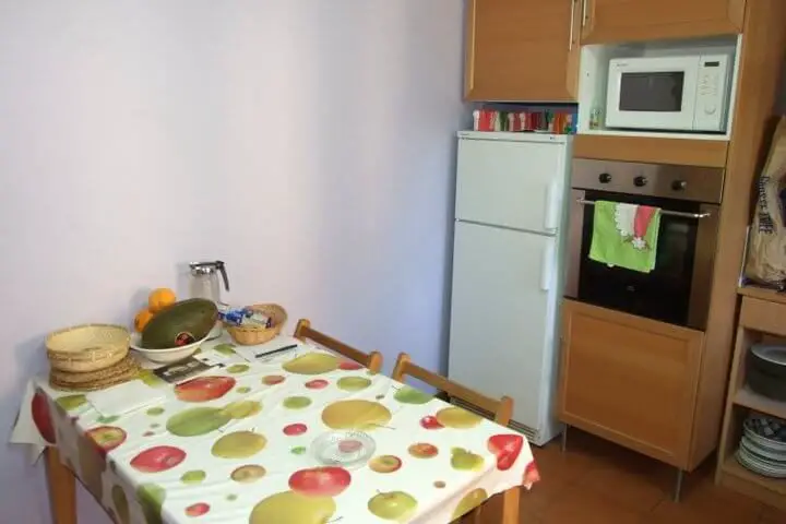 Albergue de peregrinos de la Parroquia de Santa María, Viana, Navarra - Camino Francés :: Albergues del Camino de Santiago