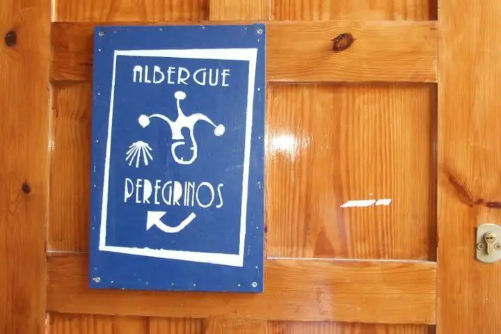 Albergue de peregrinos de la Parroquia de Santa María, Viana, Navarra - Camino Francés :: Albergues del Camino de Santiago