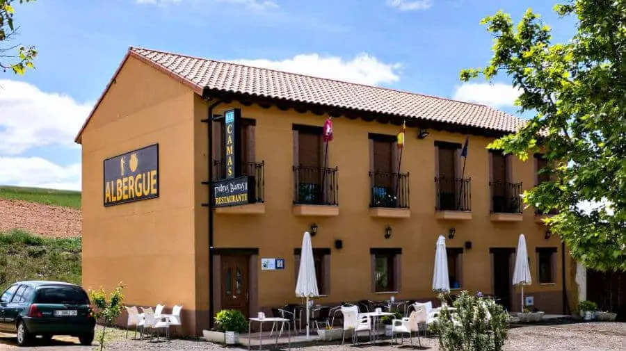 Albergue Piedras Blancas II, Reliegos, León - Camino Francés :: Albergues ddel Camino de Santiago