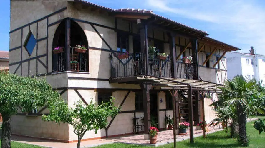 Albergue Albergue Verde, Hospital de Órbigo, León - Camino Francés :: Albergues del Camino de Santiago
