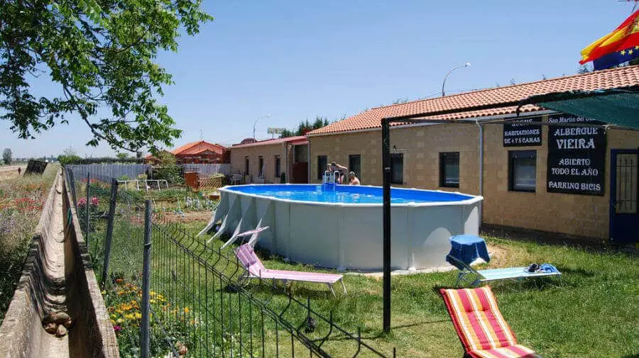 Albergue de peregrinos Vieira, San Martín del Camino, León - Camino Francés :: Albergues del Camino de Santiago