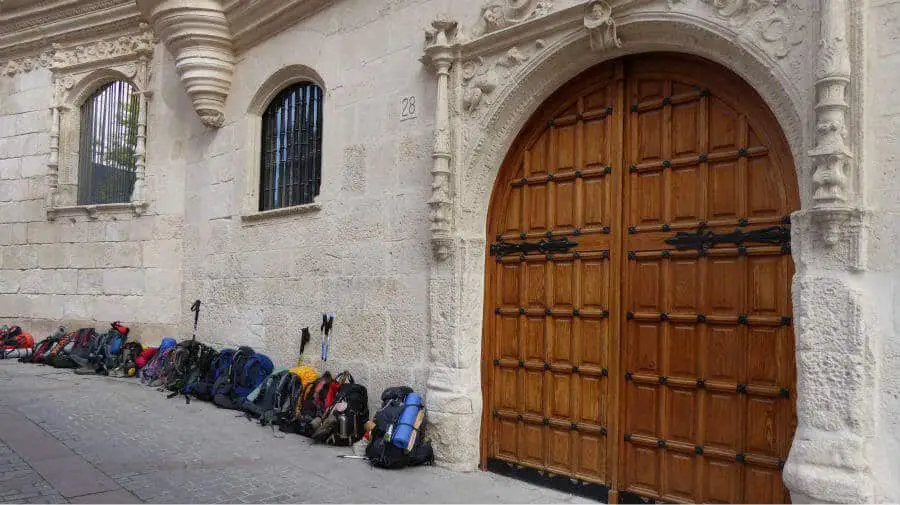 Albergue de peregrinos municipal Casa del Cubo, Burgos - Camino Francés :: Albergues del Camino de Santiago Albergue de peregrinos municipal Casa del Cubo, Burgos - Camino Francés :: Albergues del Camino de Santiago