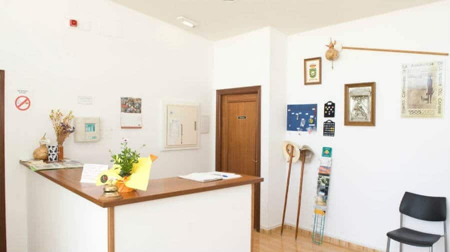 Albergue de peregrinos D. Antonino y D.ª Cinia, La Virgen del Camino, León - Camino Francés :: Albergues del Camino de Santiago