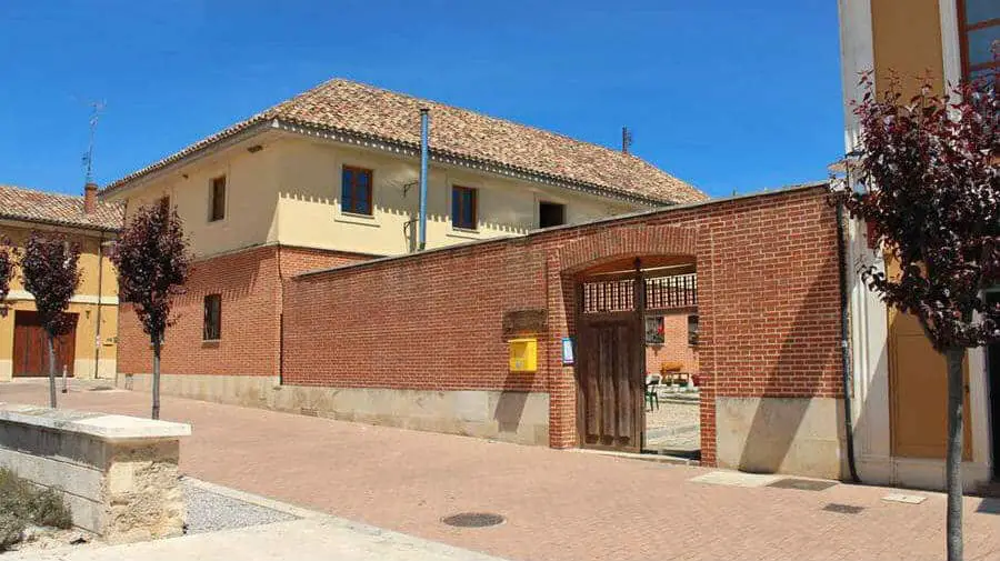 Albergue de peregrinos municipal de Frómista, Palencia - Camino Francés :: Albergues del Camino de Santiago