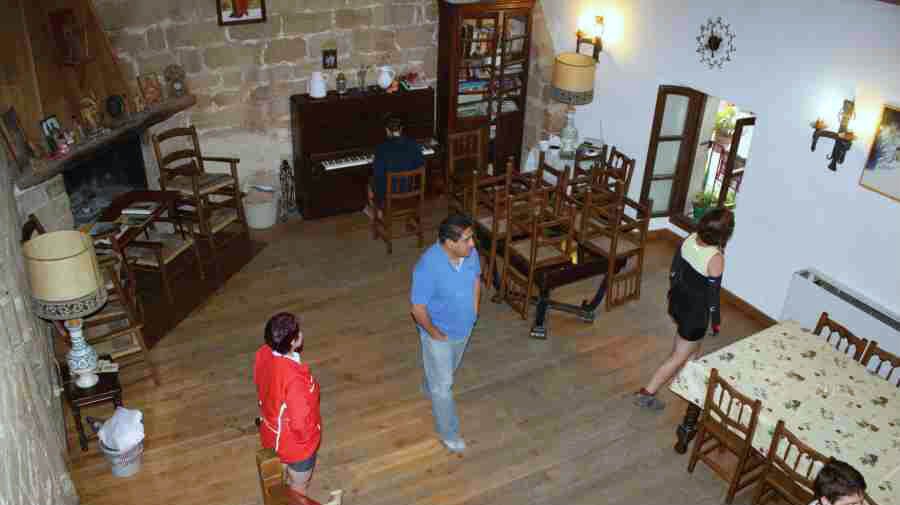 Hospital de peregrinos San Juan Bautista, Grañón, La Rioja - Camino Francés :: Albergues del Camino de Santiago