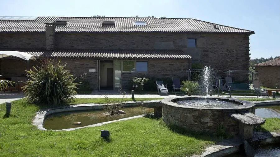 Albergue La Pousada de Salceda, Salceda, La Coruña - Camino Francés :: Albergues del Camino de Santiago