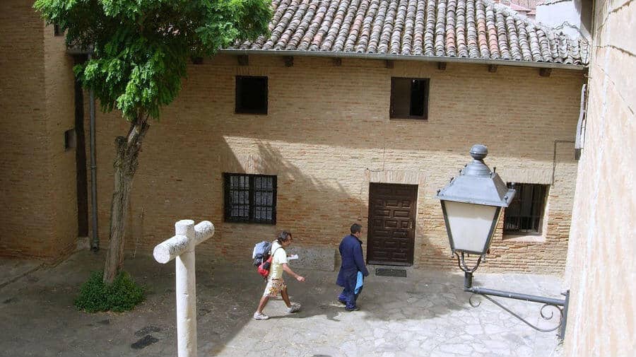 Albergue de peregrinos del Convento de Santa Clara, Carrión de los Condes, Palencia - Camino Francés :: Albergues del Camino de Santiago