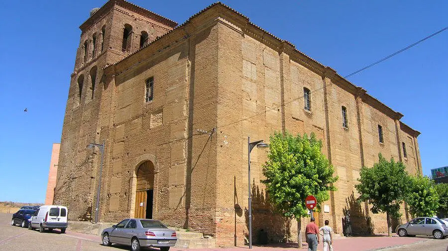 Albergue de peregrinos municipal Cluny, Sahagún, León - Camino Francés :: Albergues del Camino de Santiago