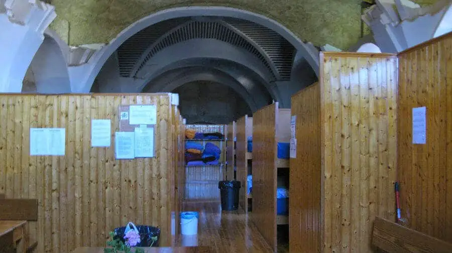 Albergue de peregrinos municipal Cluny, Sahagún, León - Camino Francés :: Albergues del Camino de Santiago