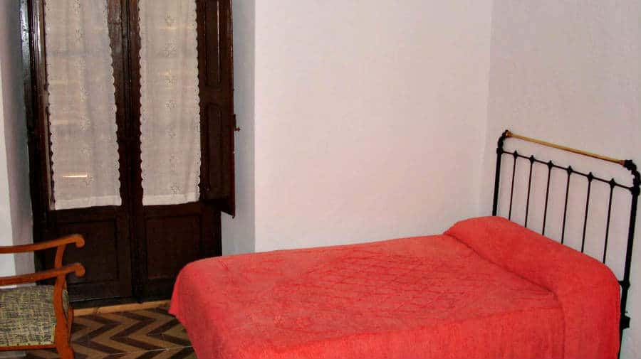 Albergue Casa Tiago, Luquin, Navarra - Camino Francés :: Albergues del Camino de Santiago