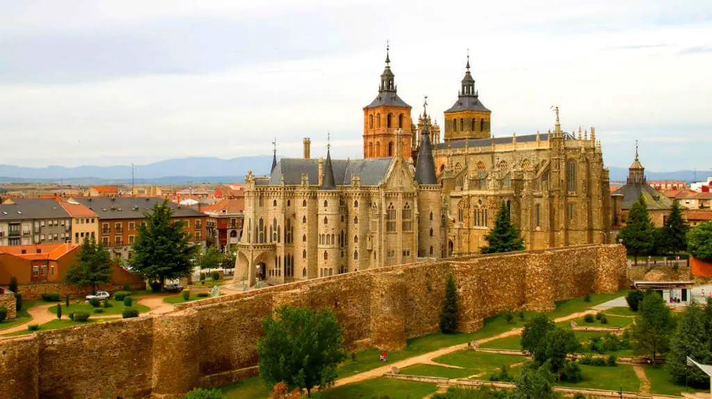 Astorga, León - Camino Francés :: Guía del Camino de Santiago