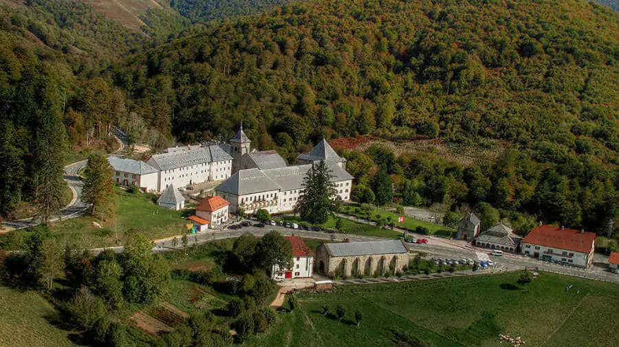 Roncesvalles, Navarra, Camino Francés :: Albergues del Camino de Santiago