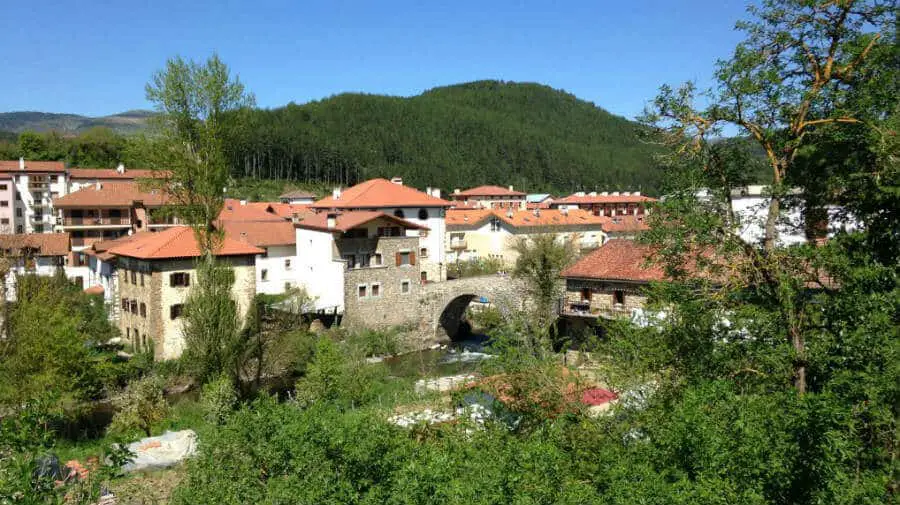 Vista de Zubiri, Navarra - Camino Francés :: Guía del Camino de Santiago