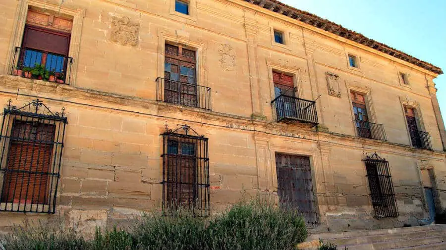Palacio del Sindicato, Sansol, Navarra - Camino Francés :: Guía del Camino de Santiago Palacio del Sindicato, Sansol, Navarra - Camino Francés :: Guía del Camino de Santiago