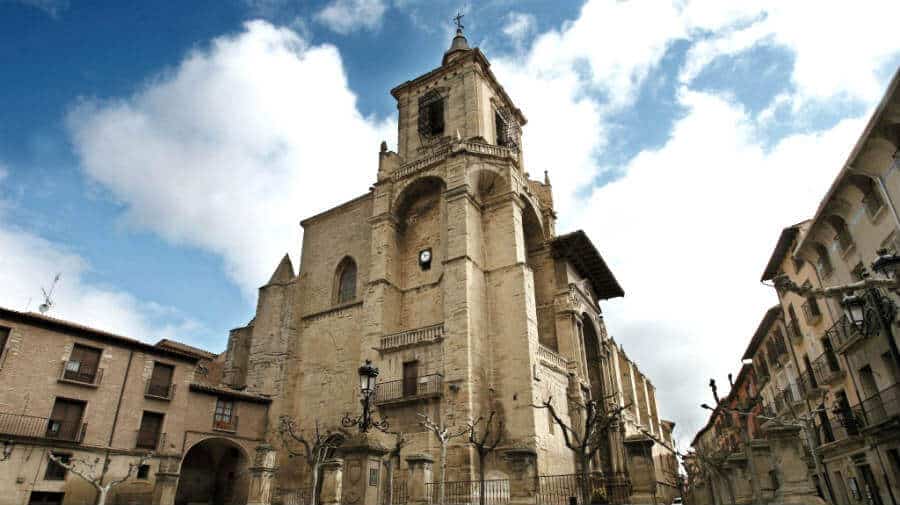 Iglesia de Santa María, Viana, Navarra - Camino Francés (Etapa de Los Arcos a Logroño) :: Guía del Camino de Santiago Iglesia de Santa María, Viana, Navarra - Camino Francés (Etapa de Los Arcos a Logroño) :: Guía del Camino de Santiago