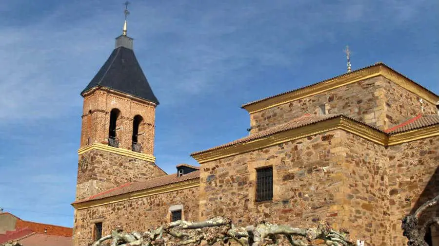 Iglesia de San Juan Bautista, Hospital de Órbigo, León - Camino Francés (Variante Sur) :: Albergues del Camino de Santiago