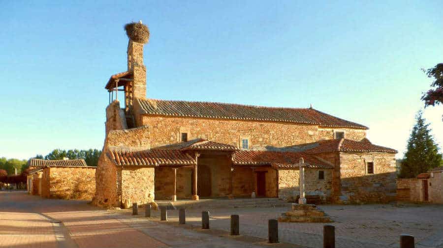 Murias de Rechivaldo, León - Camino Francés (Etapa de Astorga a Rabanal del Camino) :: Albergues del Camino de Santiago