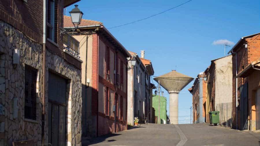 San Martín del Camino, León - Camino de Santiago Francés :: Guía del Camino de Santiago San Martín del Camino, León - Camino de Santiago Francés :: Guía del Camino de Santiago