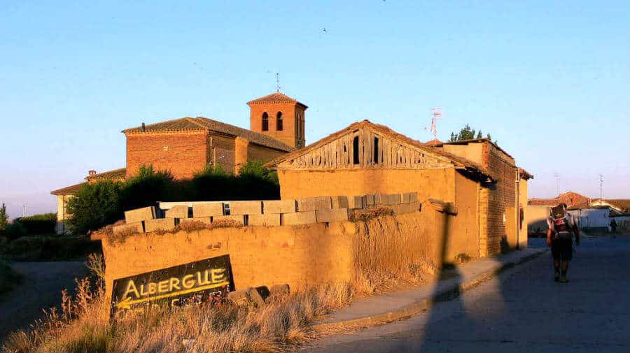 Terradillos de los Templarios, Palencia - Camino Francés (Etapa de Ledigos a Sahagún) :: Guía del Camino de Santiago