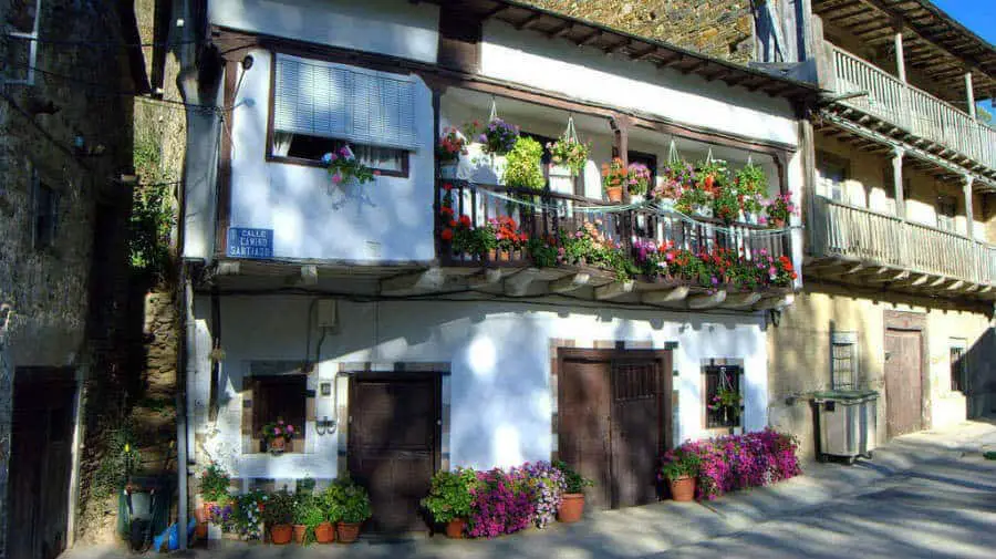 Trabadelo, León - Camino Francés (Etapa de Villafranca del Bierzo a O Cebreiro) :: Albergues del Camino de Santiago