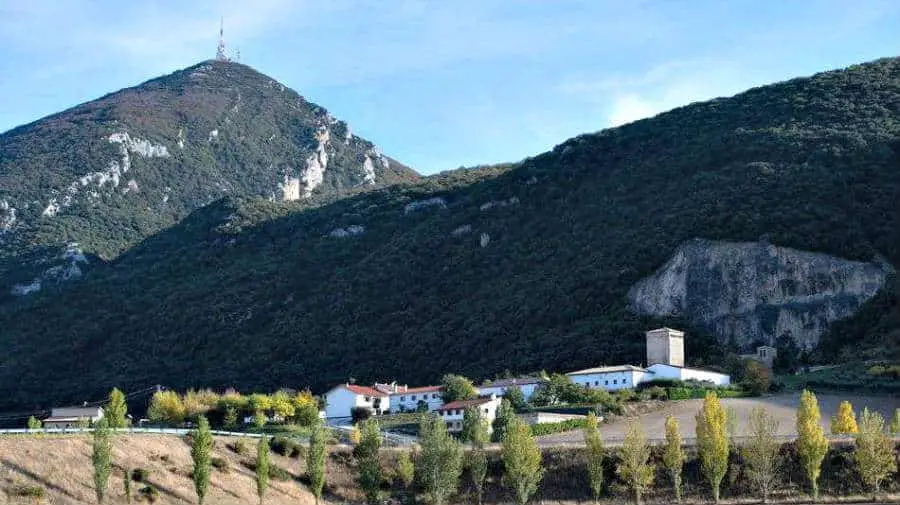 Vista de Yárnoz, Navarra - Camino Aragonés :: Guía del Camino de Santiago