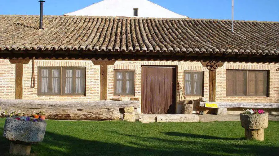 Albergue En el Camino, Boadilla del Camino, Palencia - Camino Francés :: Albergues del Camino de Santiago