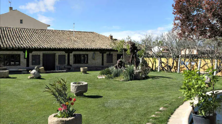 Albergue En el Camino, Boadilla del Camino, Palencia - Camino Francés :: Albergues del Camino de Santiago